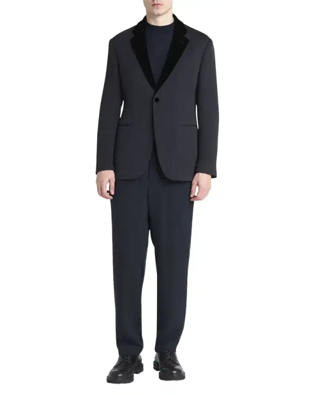 Men 's Velvet-Lapel Textured Dinner Jacket