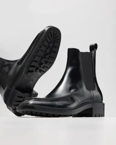 Saint Laurent Men's Joe Smooth Leather Lug-Sole Chelsea Boots | Thumbnail 3 Saint Laurent Men's Joe Smooth Leather Lug-Sole Chelsea Boots | Thumbnail 3