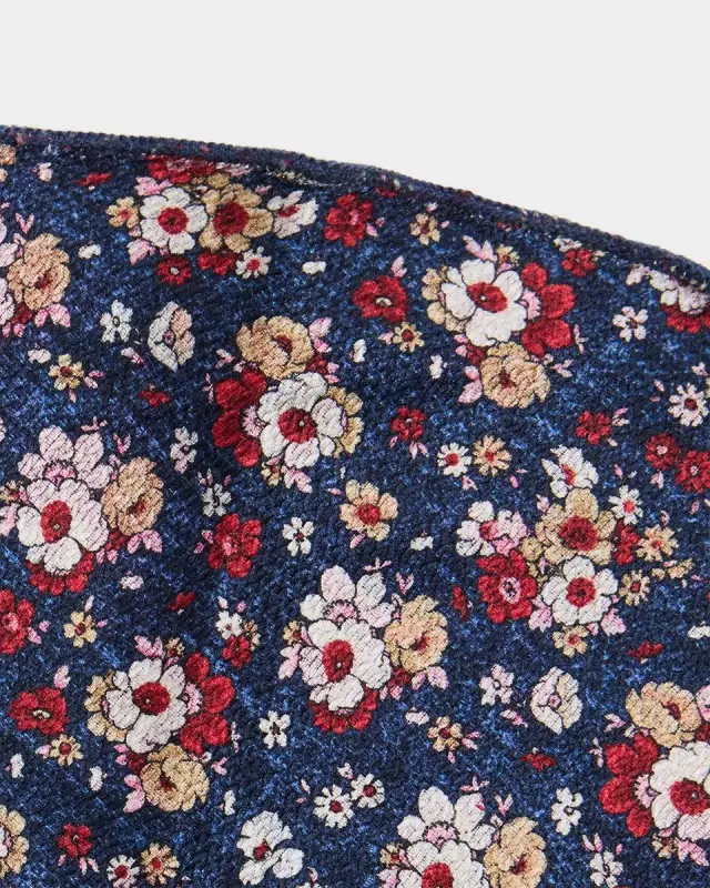 Men 's Reversible Floral to Paisley Silk Pocket Circle