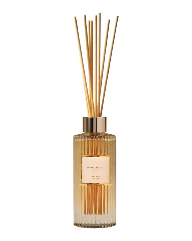 Hotel Lobby Candle Holiday Reed Diffuser, 5 oz.