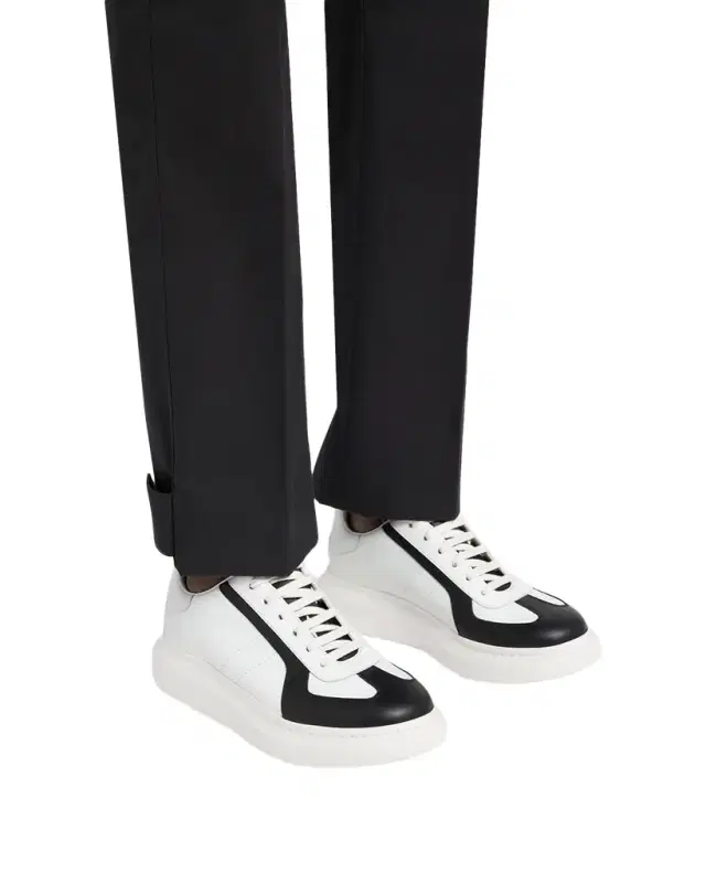 Men 's Oversized Leather Low-Top Sneakers