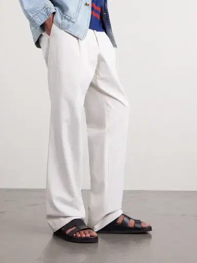 Valentino Garavani Studshield Logo-Embellished Leather Sandals - Men | Thumbnail 2 Valentino Garavani Studshield Logo-Embellished Leather Sandals - Men | Thumbnail 2