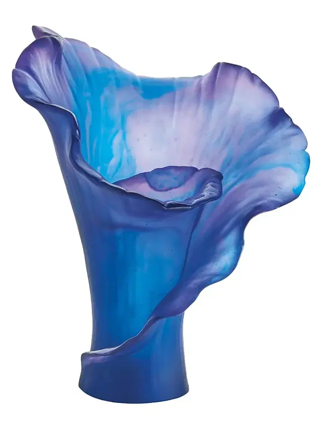 Medium Arum Vase
