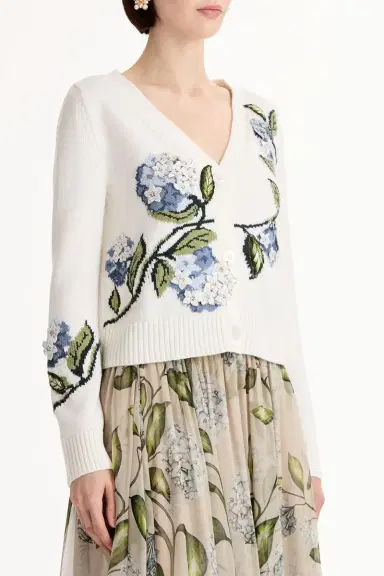 Oscar de la Renta Porcelain Flower V Neck Cardigan | Thumbnail 3