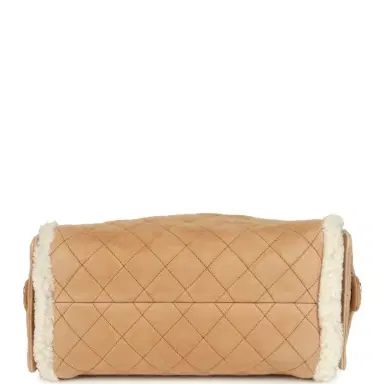 Chanel Chanel Medium 25 Hobo Bag Beige Suede and White Shearling Antique Gold Hardware | Thumbnail 8 Chanel Chanel Medium 25 Hobo Bag Beige Suede and White Shearling Antique Gold Hardware | Thumbnail 8