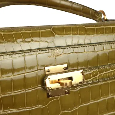 HERMÈS Vintage Hermes Kelly Sellier 32 Vert Anis Shiny Porosus Crocodile Gold Hardware | Thumbnail 7 HERMÈS Vintage Hermes Kelly Sellier 32 Vert Anis Shiny Porosus Crocodile Gold Hardware | Thumbnail 7