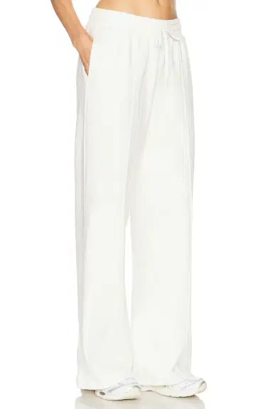 Beyond Yoga Luxefleece Pintuck Wide Leg Pant | Thumbnail 2 Beyond Yoga Luxefleece Pintuck Wide Leg Pant | Thumbnail 2