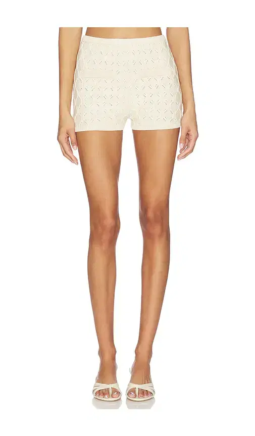 DEVON WINDSOR Rhea Short