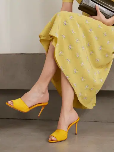 Manolo Blahnik Larache 90 Suede Mules | Thumbnail 2 Manolo Blahnik Larache 90 Suede Mules | Thumbnail 2