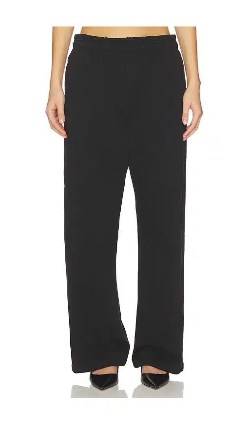 Straight Leg Sweatpant