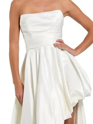 Mac Duggal Women's Petite High-Low Bubble Hem Satin Gown | Thumbnail 3
