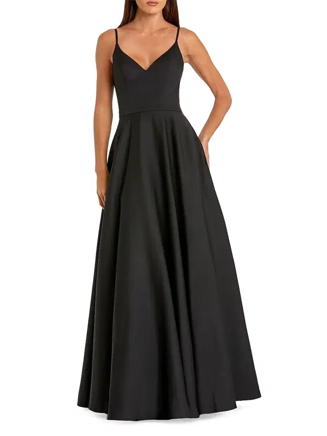Mac Duggal Women's Petite leena 1 Classic A-Line V-Neck Ballgown - Black Petite 12
