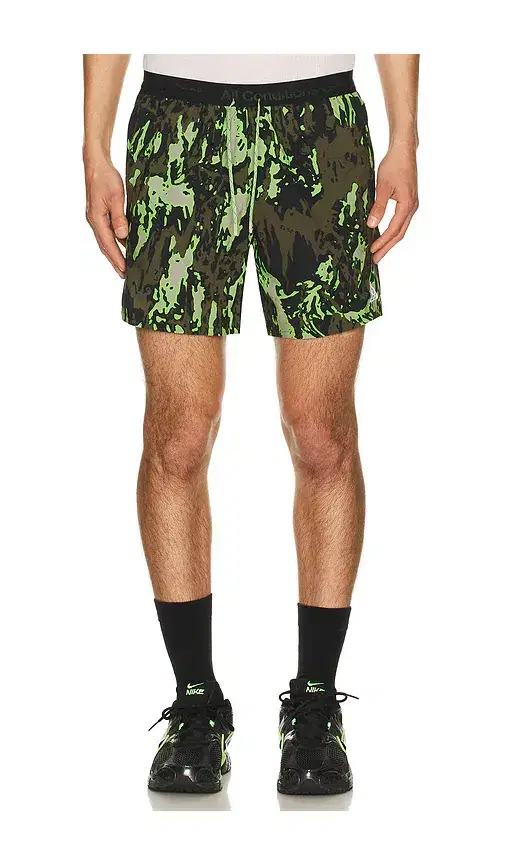 Nike Dri-Fit 6 Brief-Lined Shorts