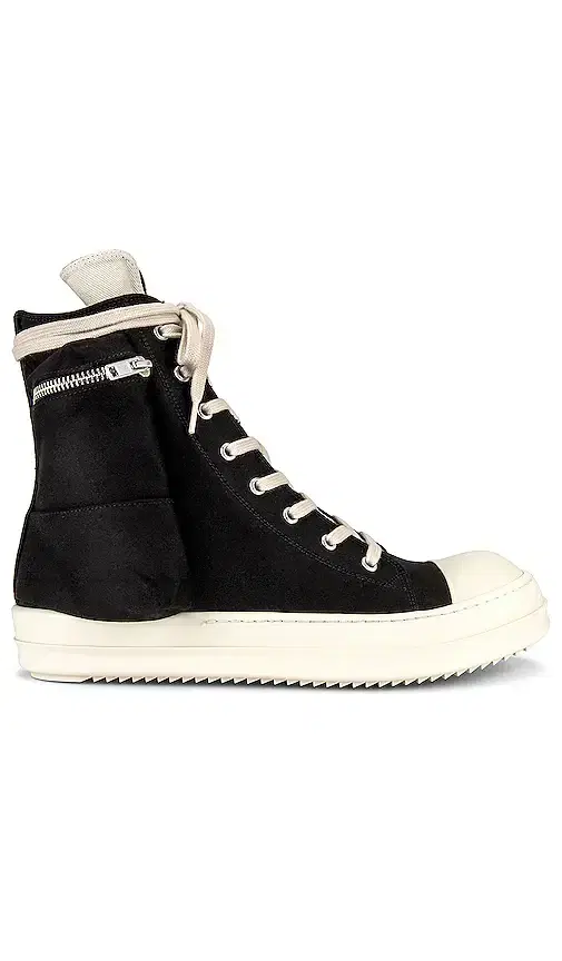 Cargo Sneaks