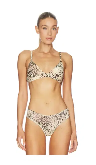 Skims Fits Everybody Triangle Bralette | Thumbnail 1