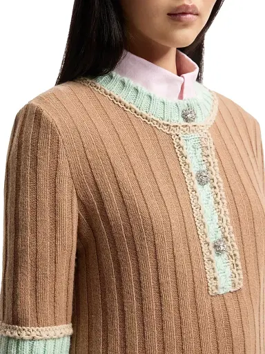Moncler Women's Crew Neck Sweater in Wool and Cashmere - Camel Beige - Size Medium | Thumbnail 4