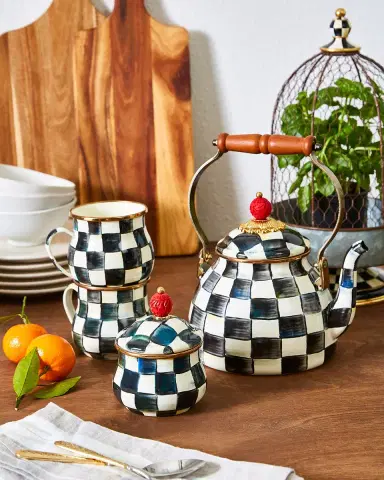 MacKenzie-Childs Courtly Check Mug | Thumbnail 4