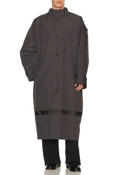 Homme Plissé Issey Miyake Carrier Carried Coat | Thumbnail 2