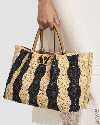 Valentino Garavani Medium Wavy Striped Viscose Raffia Tote Bag | Thumbnail 6 Valentino Garavani Medium Wavy Striped Viscose Raffia Tote Bag | Thumbnail 6