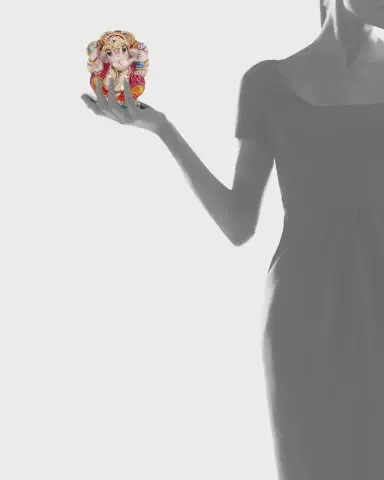Judith Leiber Couture Collector 's Edition Ganesh Minaudiere | Thumbnail 2