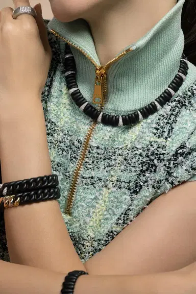 ROBERTO DEMEGLIO Seven Diamond Bar Matte Black Pura Stretch Bracelet | Thumbnail 3