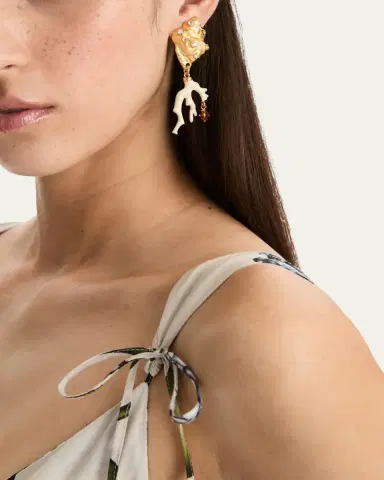Oscar de la Renta Seashell and Coral Clip-On Earrings | Thumbnail 2
