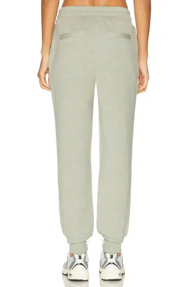Varley The Slim Cuff 27.5 Pant | Thumbnail 4