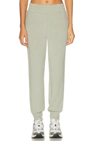 Varley The Slim Cuff 27.5 Pant | Thumbnail 1