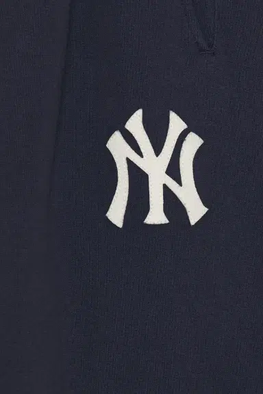 Sporty & Rich Heritage Yankees Serif Sweatpant | Thumbnail 7 Sporty & Rich Heritage Yankees Serif Sweatpant | Thumbnail 7