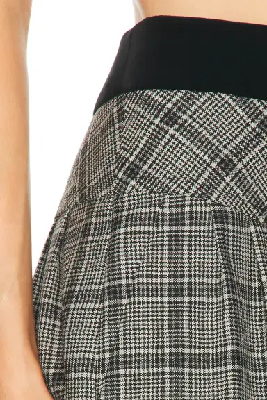 Valentino Check Bermuda Short | Thumbnail 6 Valentino Check Bermuda Short | Thumbnail 6