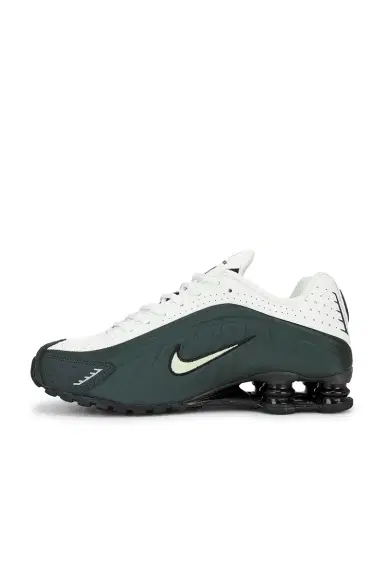 Nike Shox R4 Sneaker | Thumbnail 7