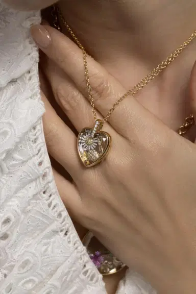 LOQUET Diamond Amate Heart Locket Rolo Chain Necklace | Thumbnail 3