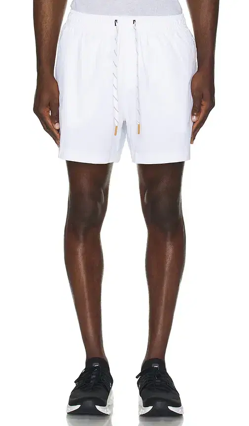 5 Pursuit Short