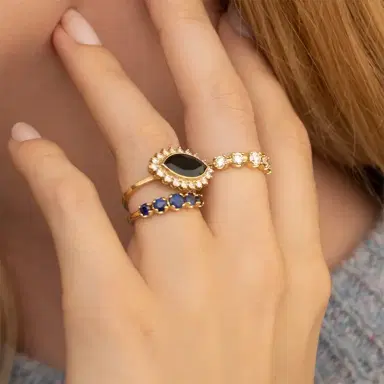 Jennifer Meyer Graduated Blue Sapphire Ring | Thumbnail 4 Jennifer Meyer Graduated Blue Sapphire Ring | Thumbnail 4