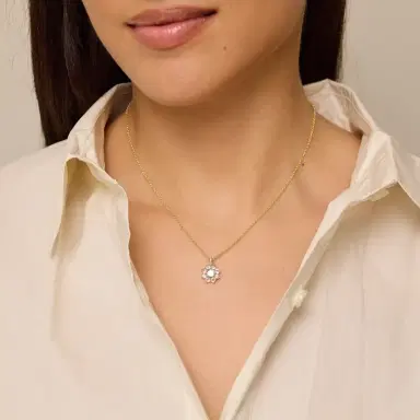 Jennifer Meyer Petite Statement Morganite Flower Pendant Necklace with Aquamarine Center | Thumbnail 3