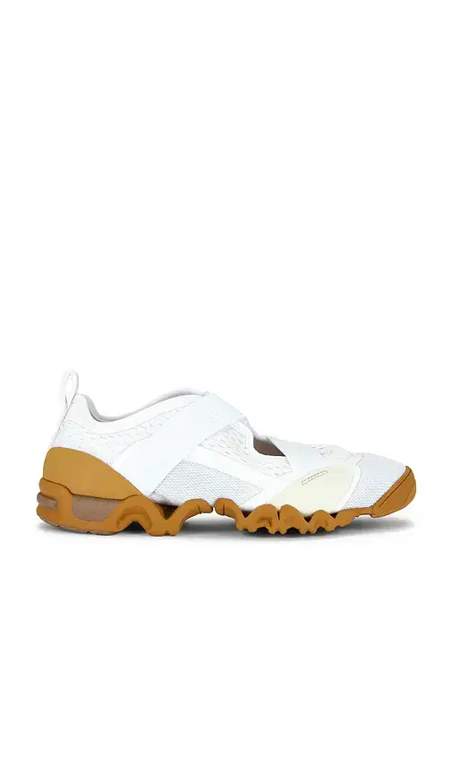 SPW X Sneaker