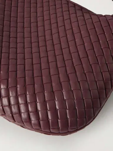 Bottega Veneta Veneta Medium Intrecciato Leather Shoulder Bag | Thumbnail 5 Bottega Veneta Veneta Medium Intrecciato Leather Shoulder Bag | Thumbnail 5