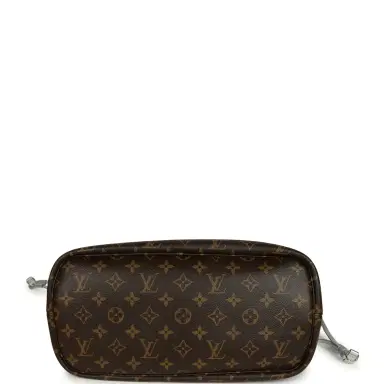 Louis Vuitton Louis Vuitton "57th Street NYC" Neverfull Inside Out MM Brown and Silver Monogram Silver Hardware | Thumbnail 9 Louis Vuitton Louis Vuitton "57th Street NYC" Neverfull Inside Out MM Brown and Silver Monogram Silver Hardware | Thumbnail 9