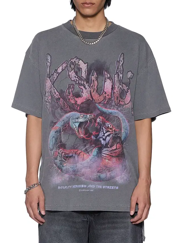 Men's Future Memory Knotted Ekcess T-Shirt - Charcoal