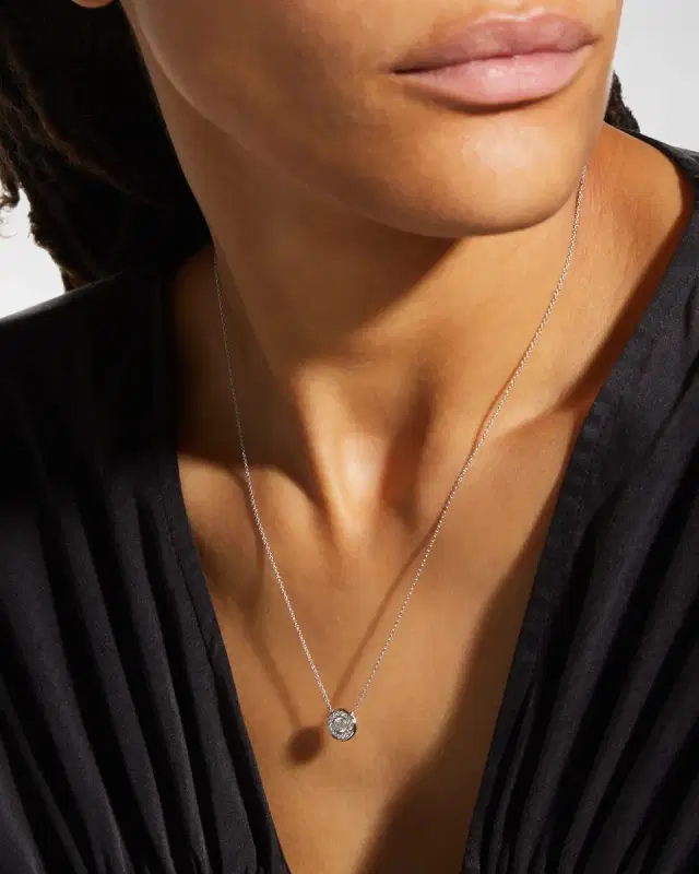 18k Gold Pave Diamond Pendant Necklace