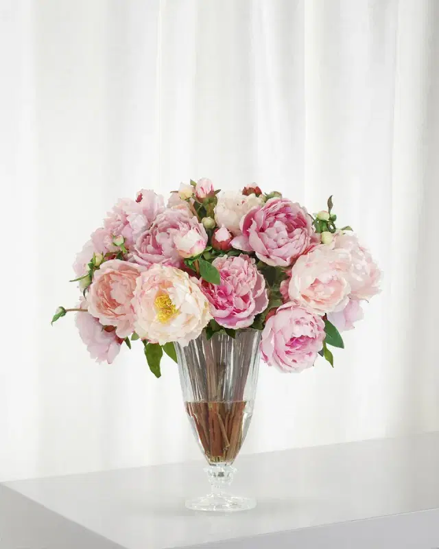Winward Home Peony in Glass Vase