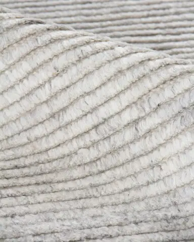 Exquisite Rugs Breman Hand-Knotted Rug | Thumbnail 3