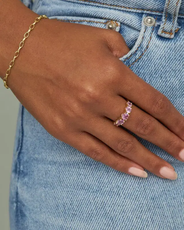 Graduated Stone Ring in Pink Sapphires, Size 6.5