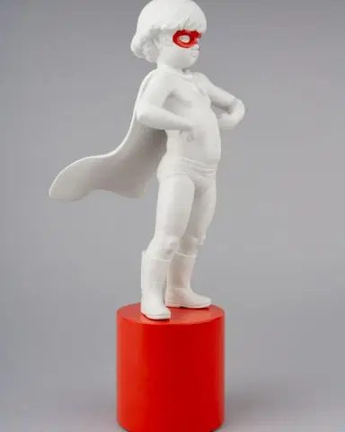 Lladro Hero to Rescue Figurine | Thumbnail 4