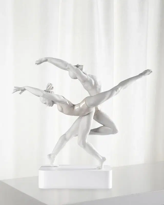 Lladro The Art of Movement Figurine