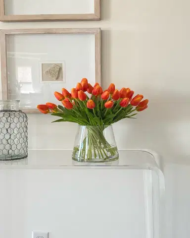 Winward Home Tulips in Vase | Thumbnail 2