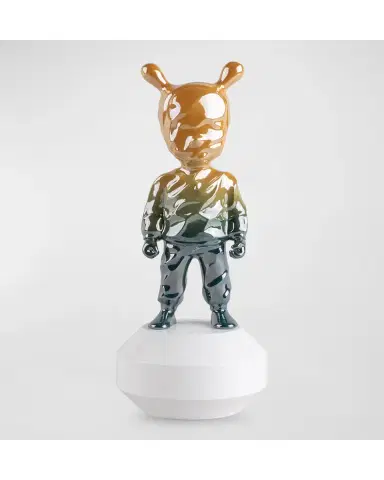 Lladro The Guest by Supakitch Figurine. Small Model. Numbered Edition | Thumbnail 3