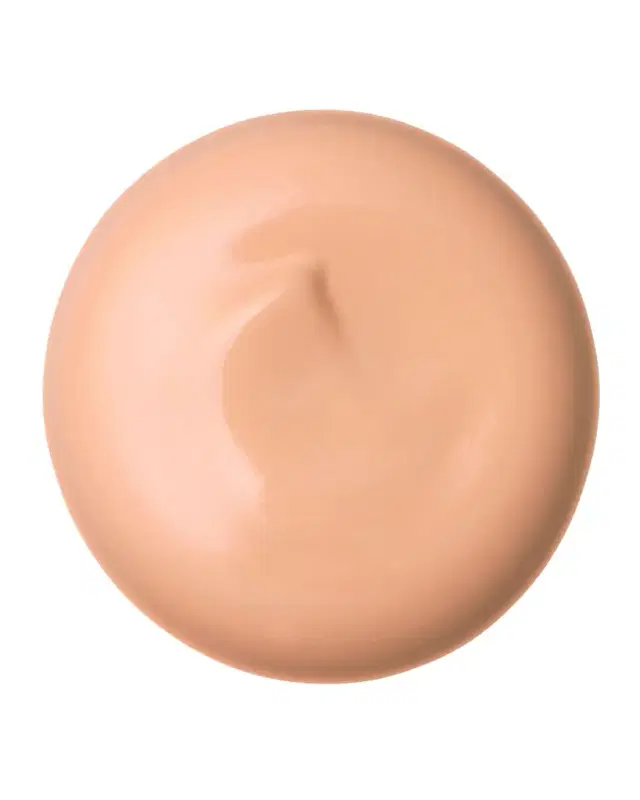 CLÉ DE PEAU BEAUTÉ Radiant Cream Foundation SPF 25