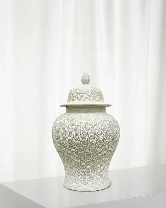 Winward Home Relief Pot - 23"