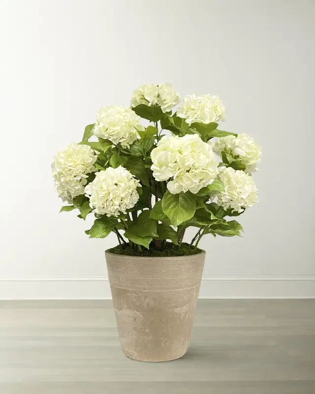 Winward Home Faux Hydrangeas in Planter